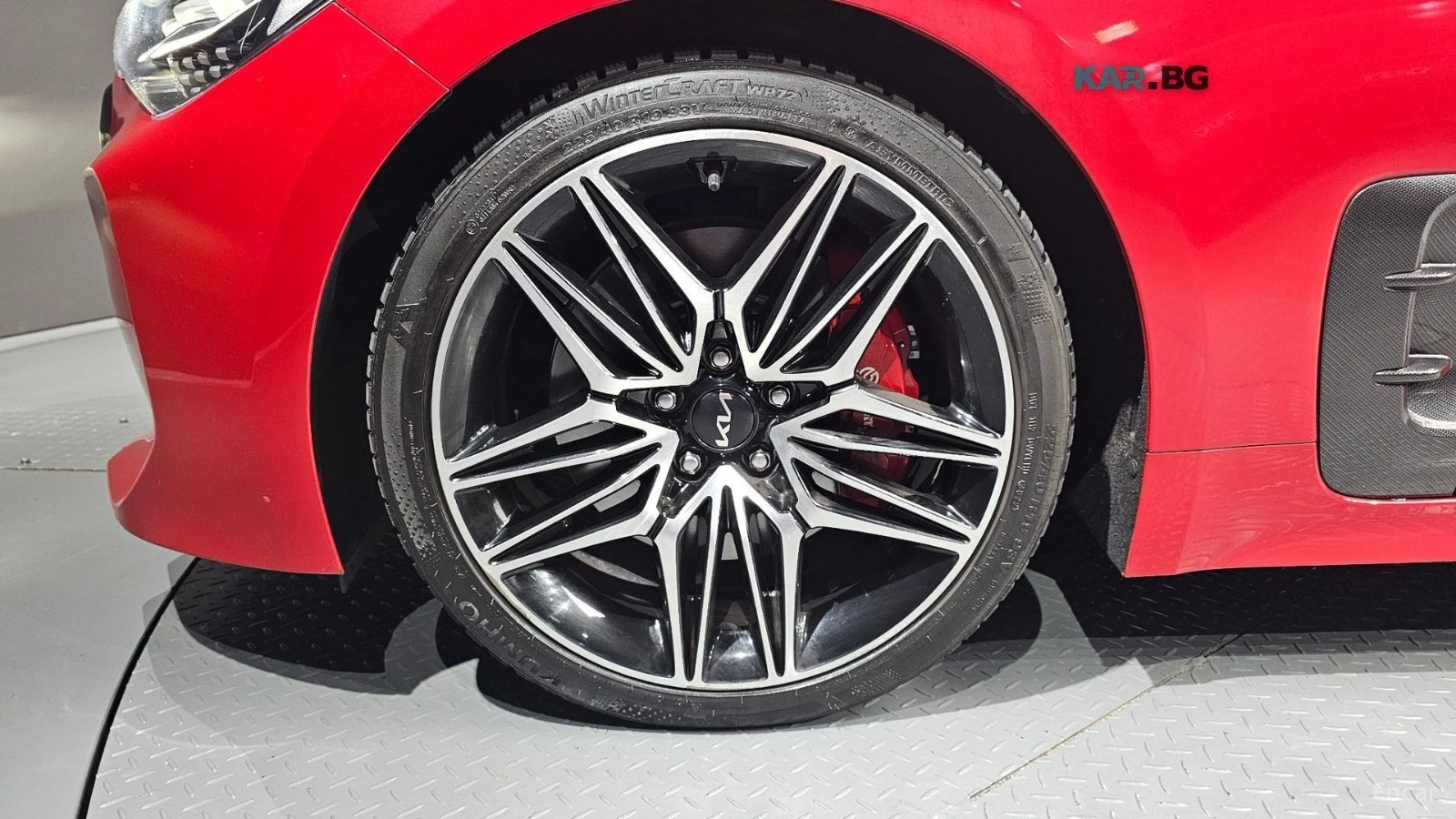 Kia Stinger 3.3 GT AWD* HUD* КАРБОН* ПАНО* АВТОКРЕДИТ, снимка 5 - Автомобили и джипове - 55709277