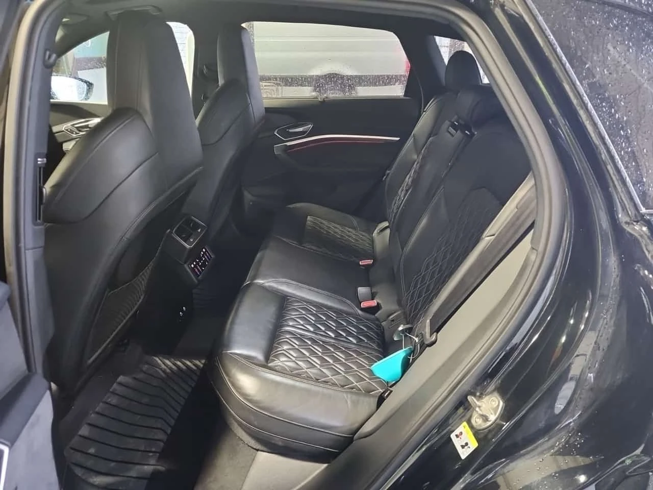 Audi E-Tron * QUATTRO * CARFAX *  | Mobile.bg � ����������� 12