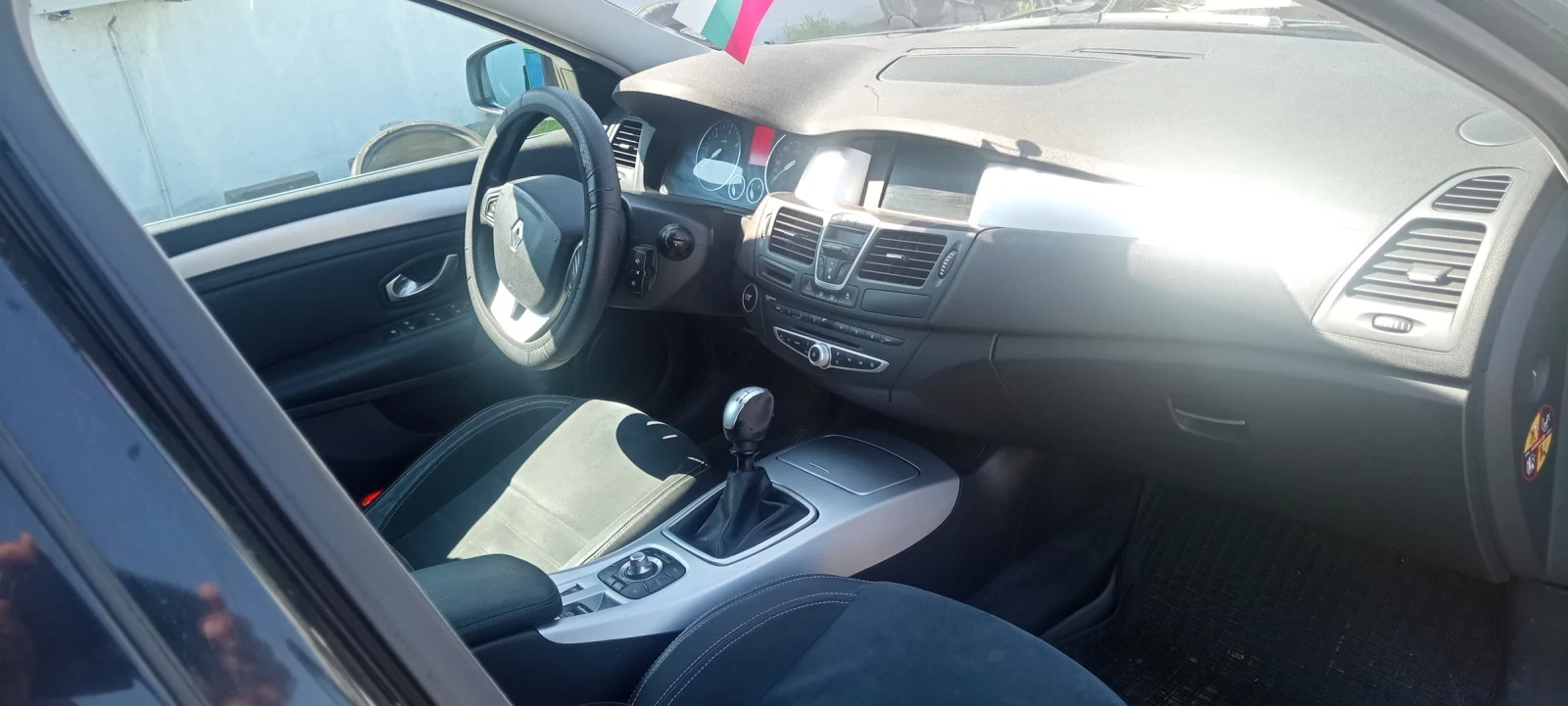 Renault Laguna, снимка 10 - Автомобили и джипове - 56601023