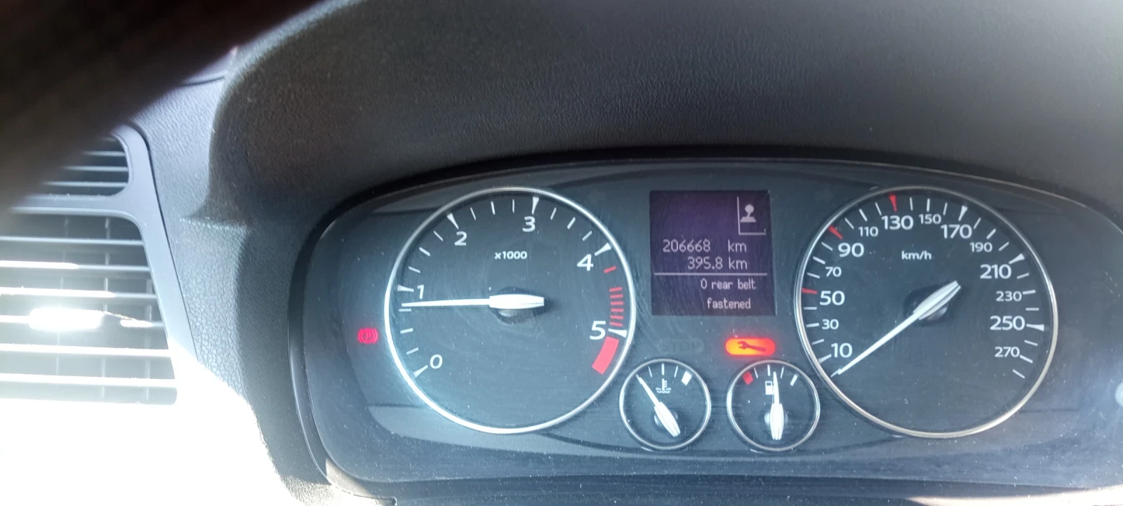 Renault Laguna, снимка 2 - Автомобили и джипове - 56601023