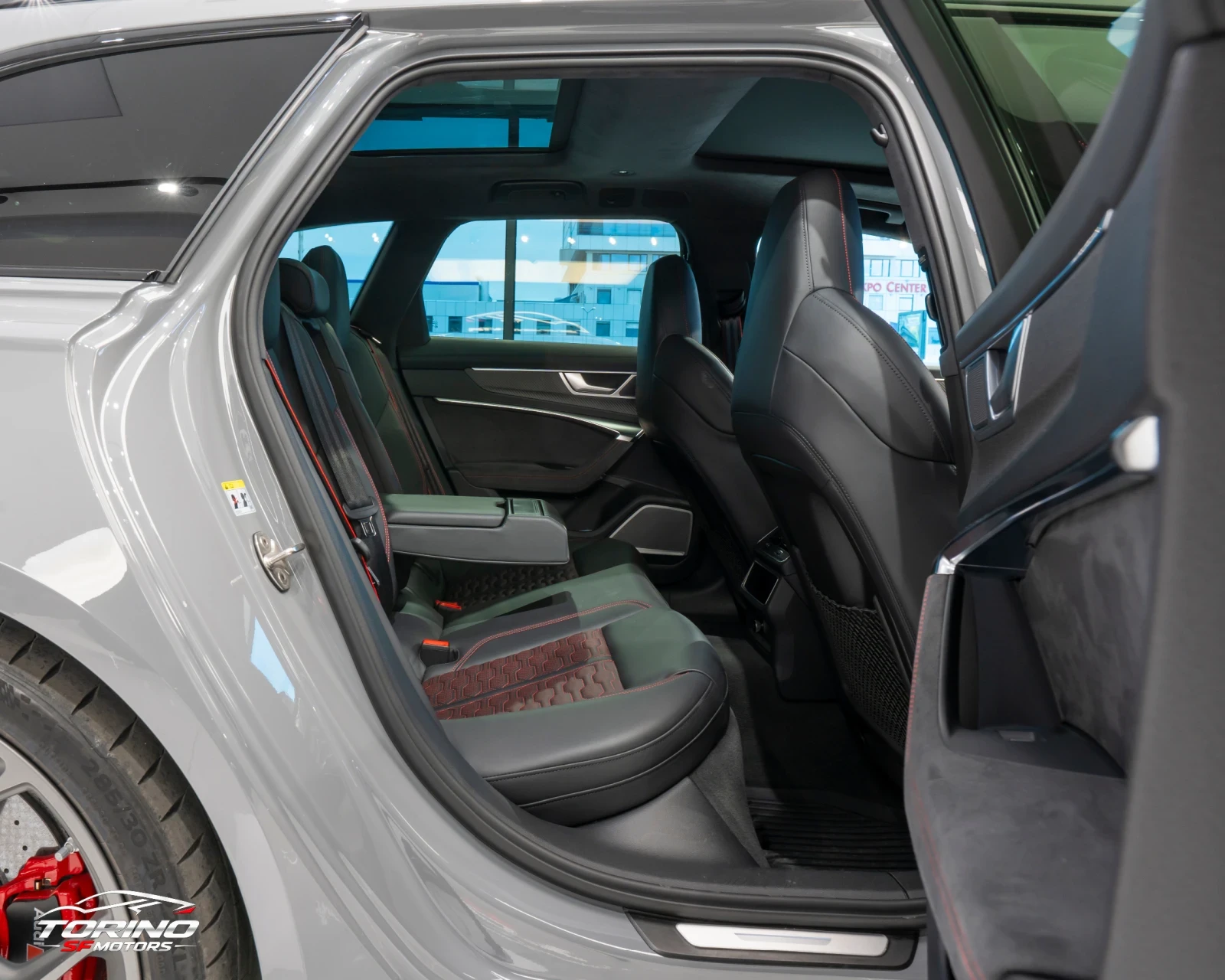 Audi Rs6 PERFORMANCE* 4D B&O* SOFTCLOSE* HEAD-UP* PPF* FULL, снимка 11 - Автомобили и джипове - 56662635