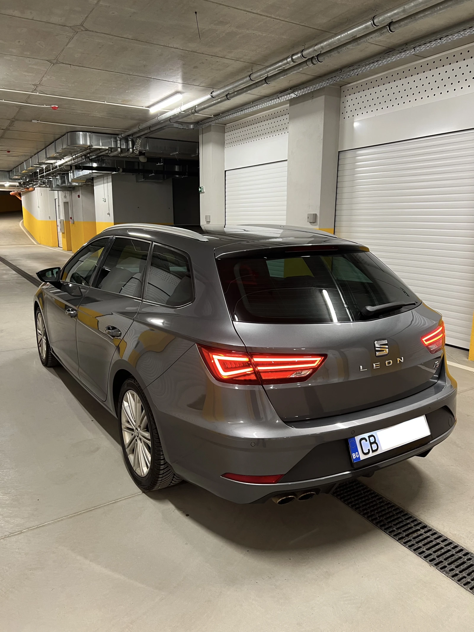 Seat Leon 2.0 TDI FR, снимка 3 - Автомобили и джипове - 56732543