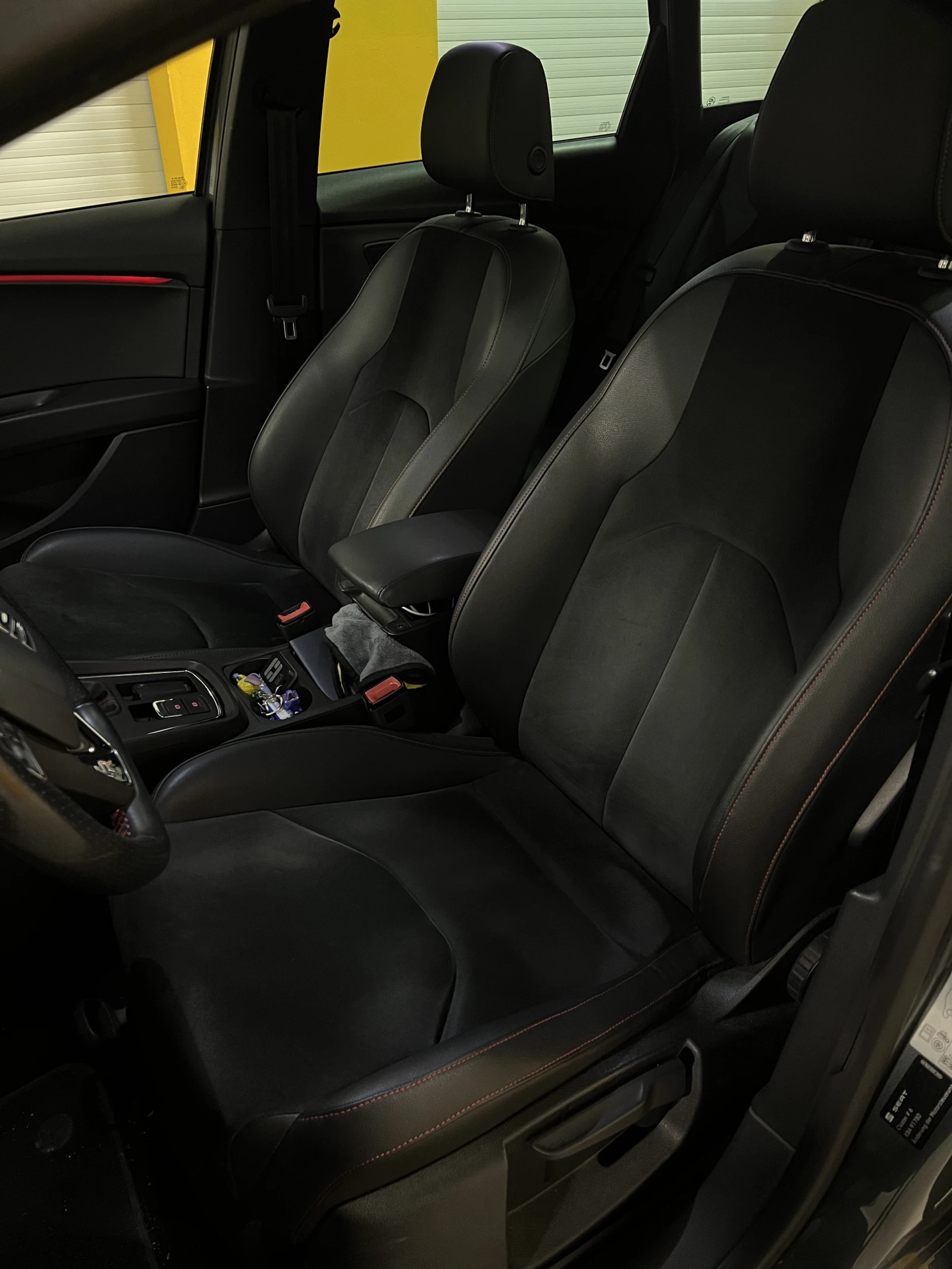 Seat Leon 2.0 TDI FR, снимка 7 - Автомобили и джипове - 56732543