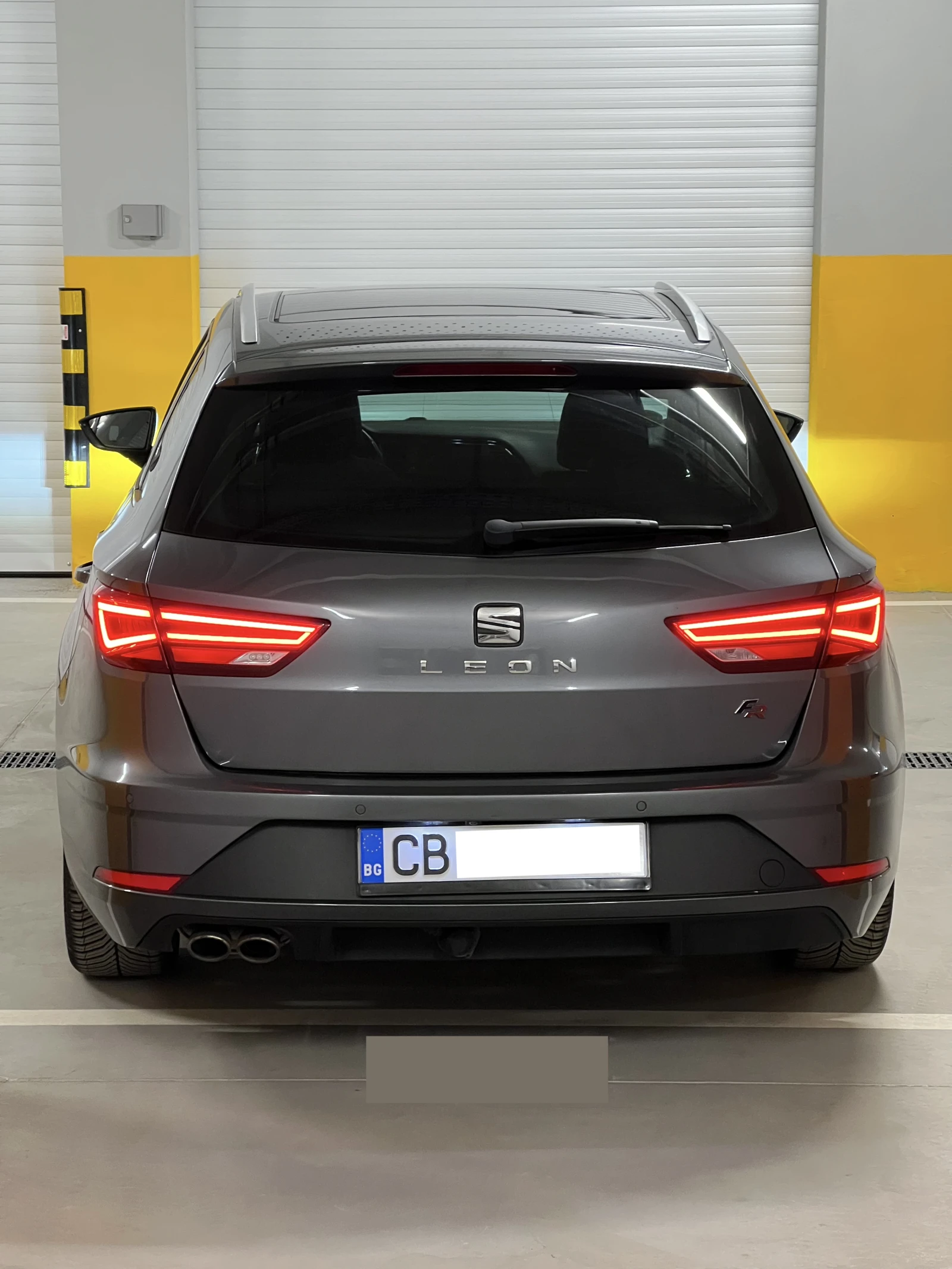 Seat Leon 2.0 TDI FR, снимка 4 - Автомобили и джипове - 56732543