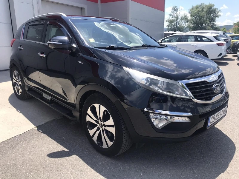 Kia Sportage 2.0 crdi, снимка 4 - Автомобили и джипове - 46039671