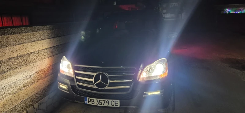 Mercedes-Benz GL 550, снимка 5 - Автомобили и джипове - 53140269
