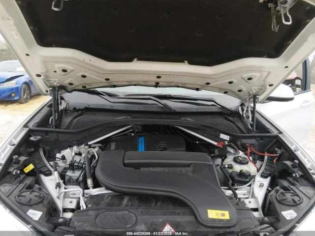 BMW X5 XDRIVE40E - изображение 9