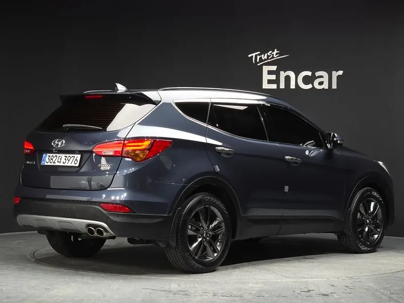 Hyundai Santa fe 2.2 CRDI 4WD - САМО 30% АВАНС, снимка 2 - Автомобили и джипове - 55740245