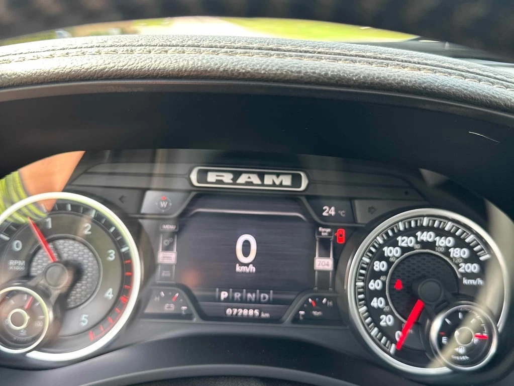 Dodge RAM 2500 * Laramie * CARFAX * БЕЗ ПЪРВОНАЧАЛНА ВНОСКА - изображение 8