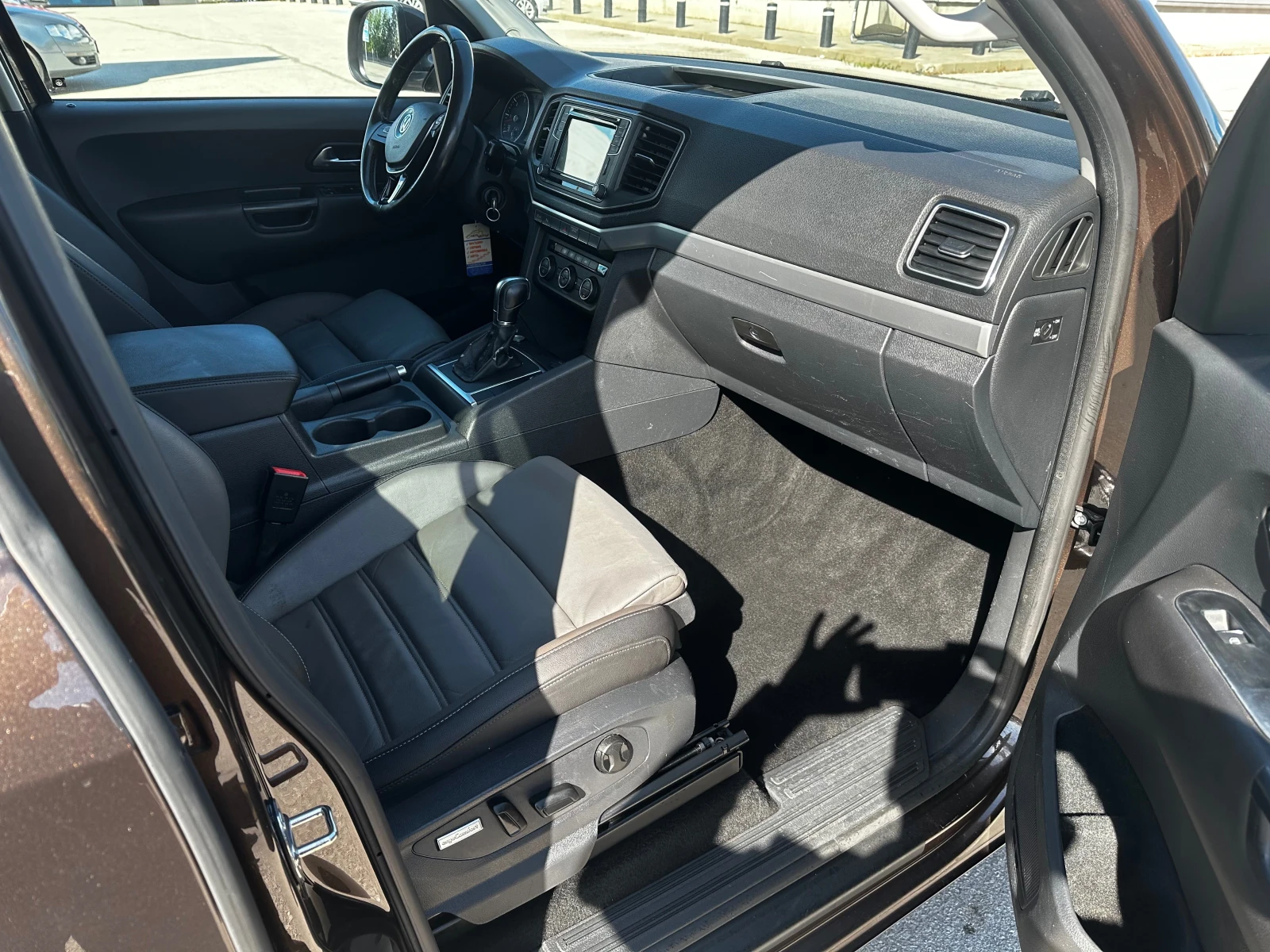 VW Amarok 3, 0 TDI, снимка 16 - Автомобили и джипове - 54344630