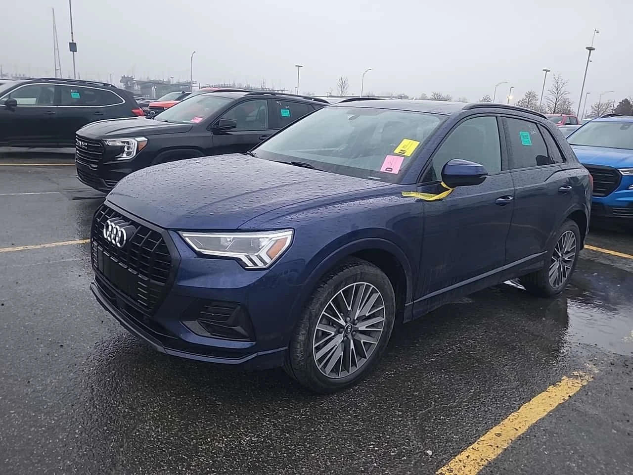 Audi Q3 / ГУМИ С ДЖАНТИ / АВТОКРЕДИТ 