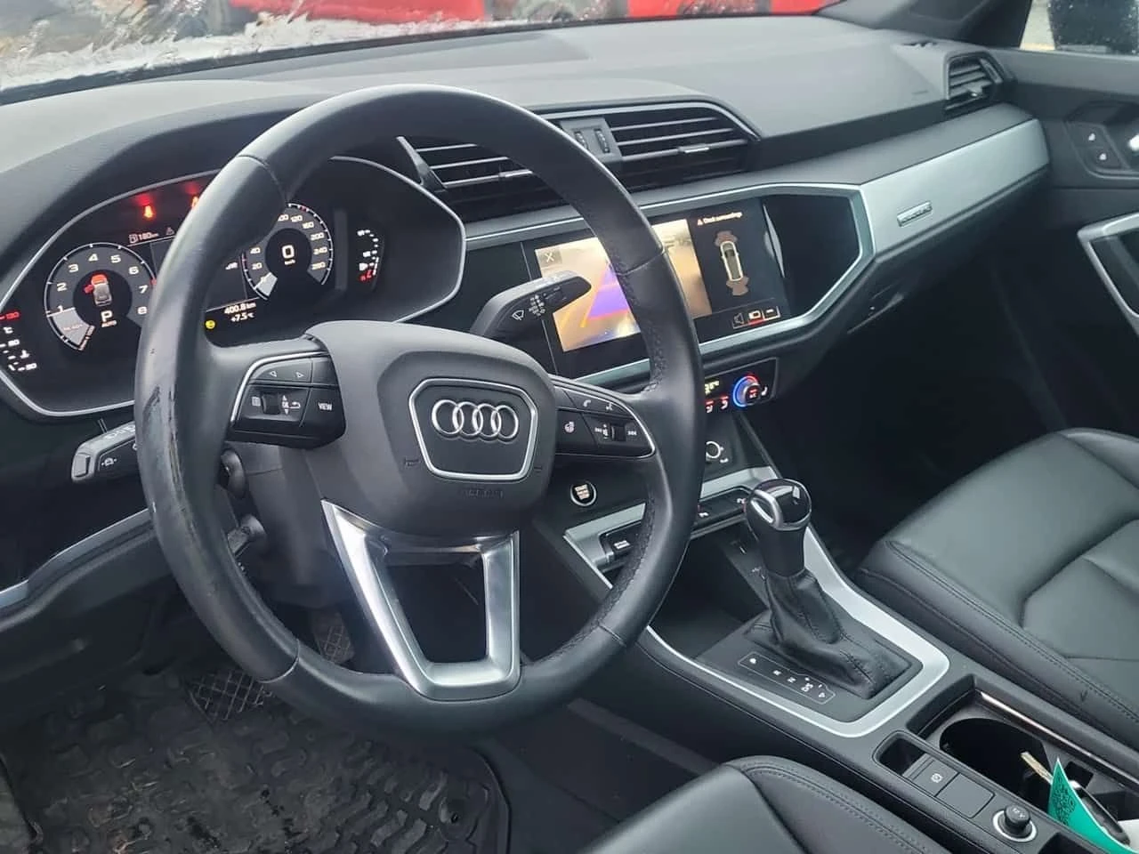 Audi Q3 / ГУМИ С ДЖАНТИ / АВТОКРЕДИТ , снимка 10 - Автомобили и джипове - 54639811