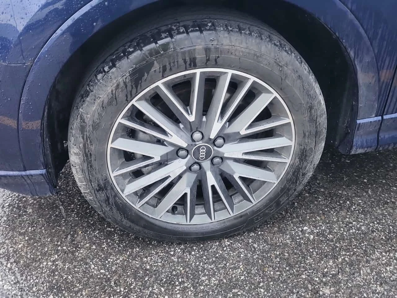 Audi Q3 / ГУМИ С ДЖАНТИ / АВТОКРЕДИТ , снимка 6 - Автомобили и джипове - 54639811