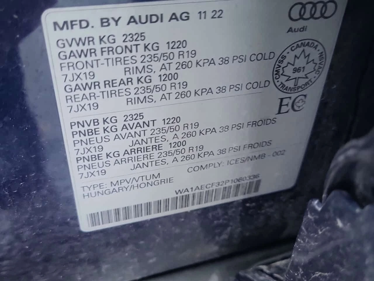 Audi Q3 / ГУМИ С ДЖАНТИ / АВТОКРЕДИТ , снимка 15 - Автомобили и джипове - 54639811