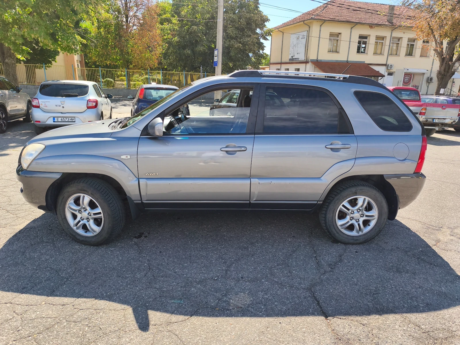 Kia Sportage, снимка 2 - Автомобили и джипове - 55993015