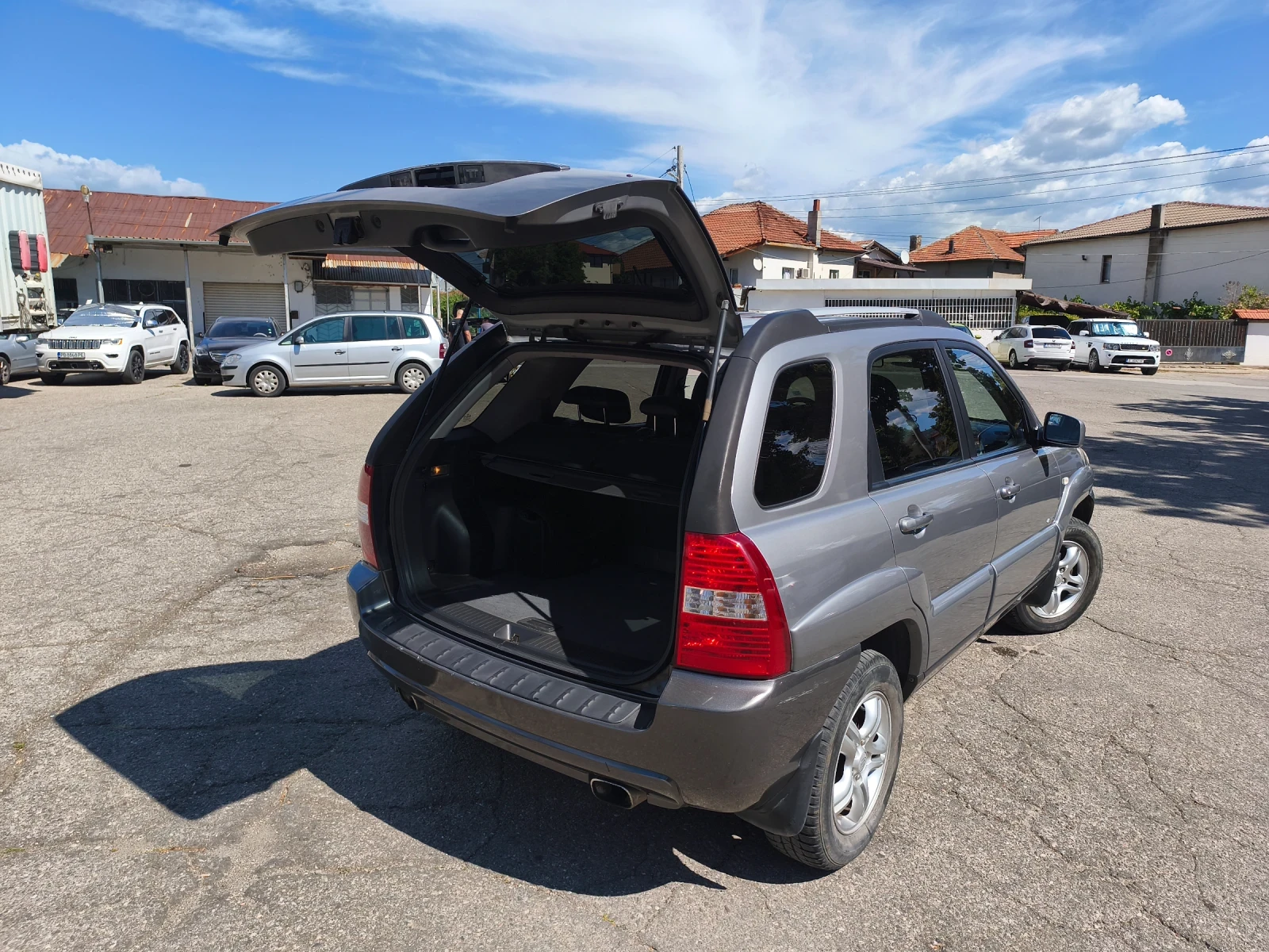 Kia Sportage, снимка 11 - Автомобили и джипове - 55993015