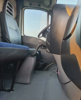 Iveco Daily 35S12 2.3 дизел КЛИМАТИК, снимка 12