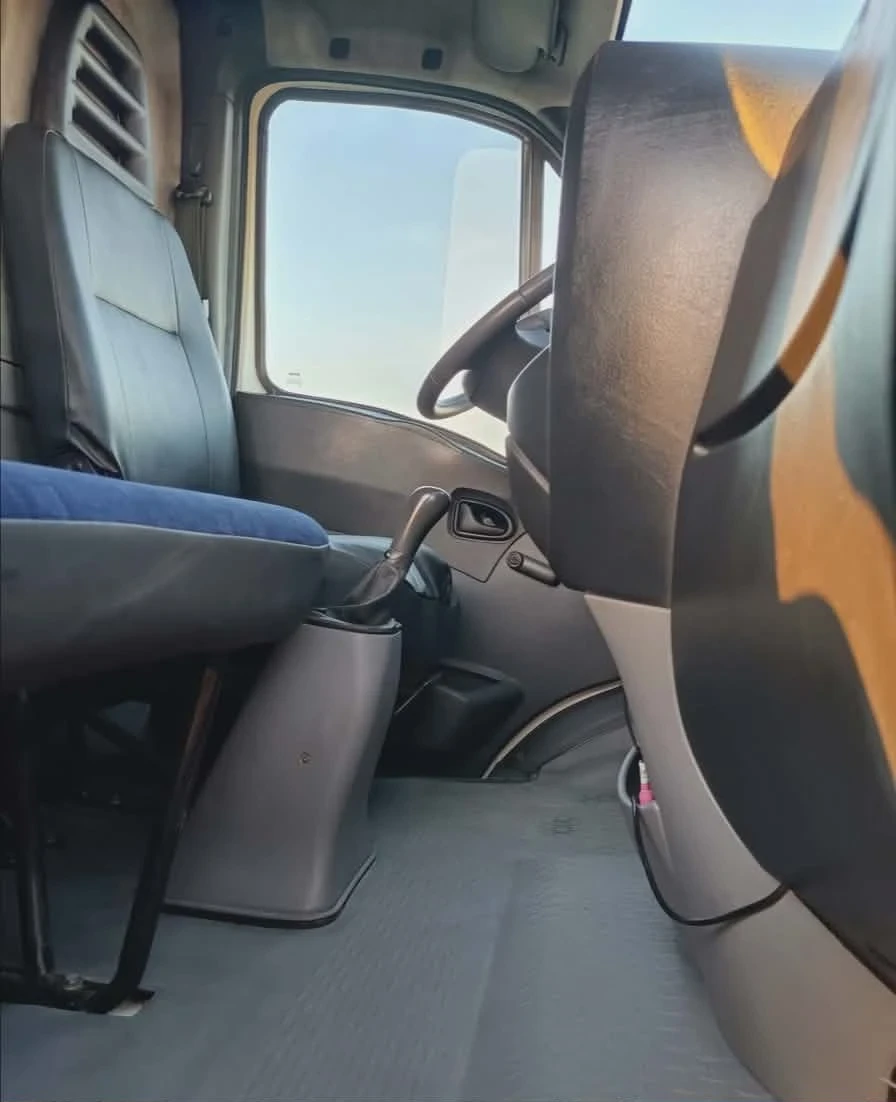 Iveco Daily 35S12 2.3 дизел КЛИМАТИК, снимка 12 - Бусове и автобуси - 53888859