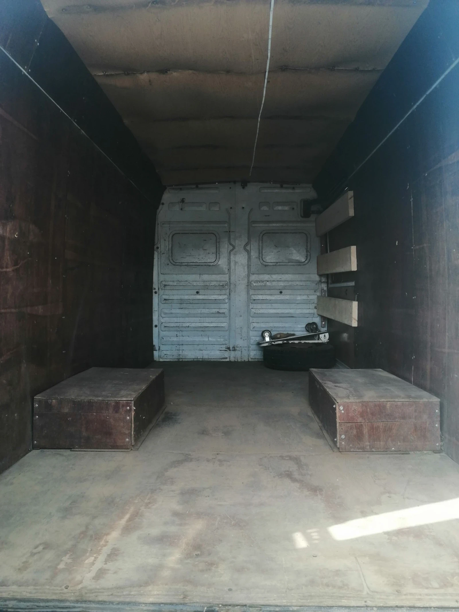 Mercedes-Benz 711, снимка 7 - Бусове и автобуси - 53952938