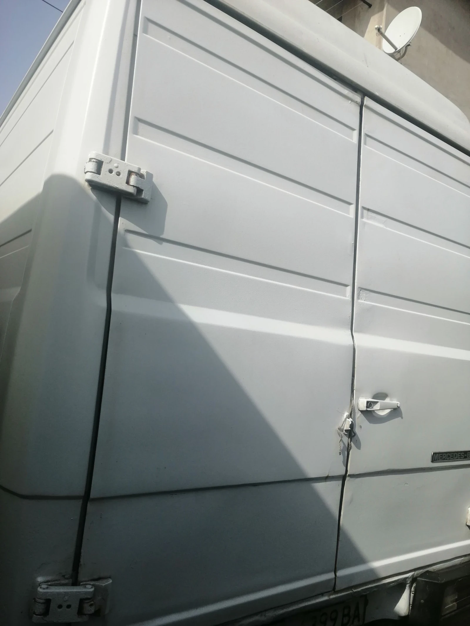 Mercedes-Benz 711, снимка 8 - Бусове и автобуси - 53952938