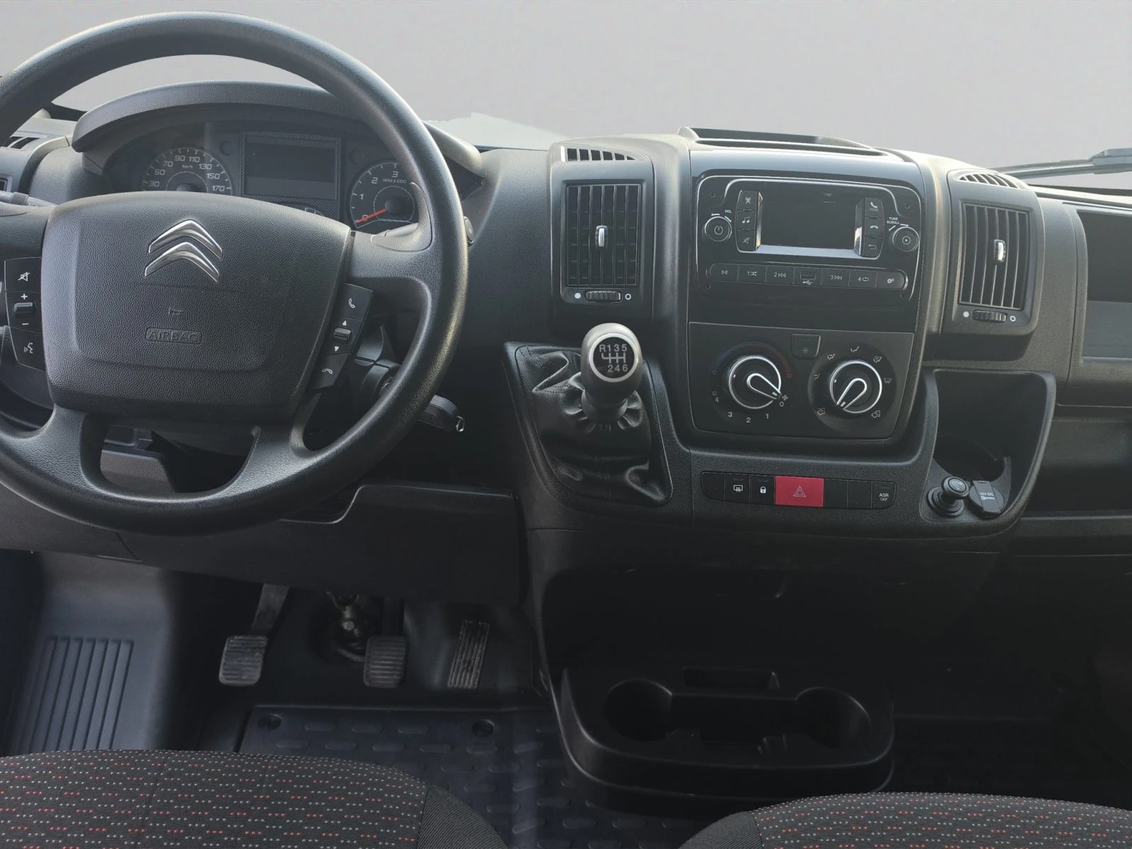 Citroen Jumper FT 35 L3H2 2.2 BlueHDI 140 BVM6 S&S E6.4//2309438 | Mobile.bg � ����������� 9