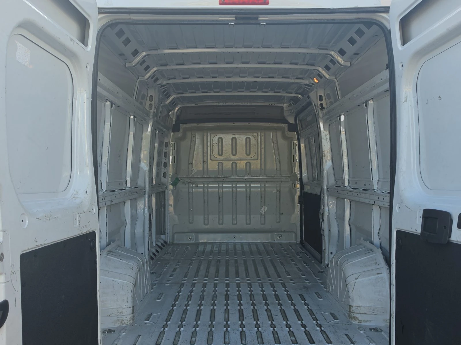 Citroen Jumper FT 35 L3H2 2.2 BlueHDI 140 BVM6 S&S E6.4//2309438 | Mobile.bg � ����������� 13