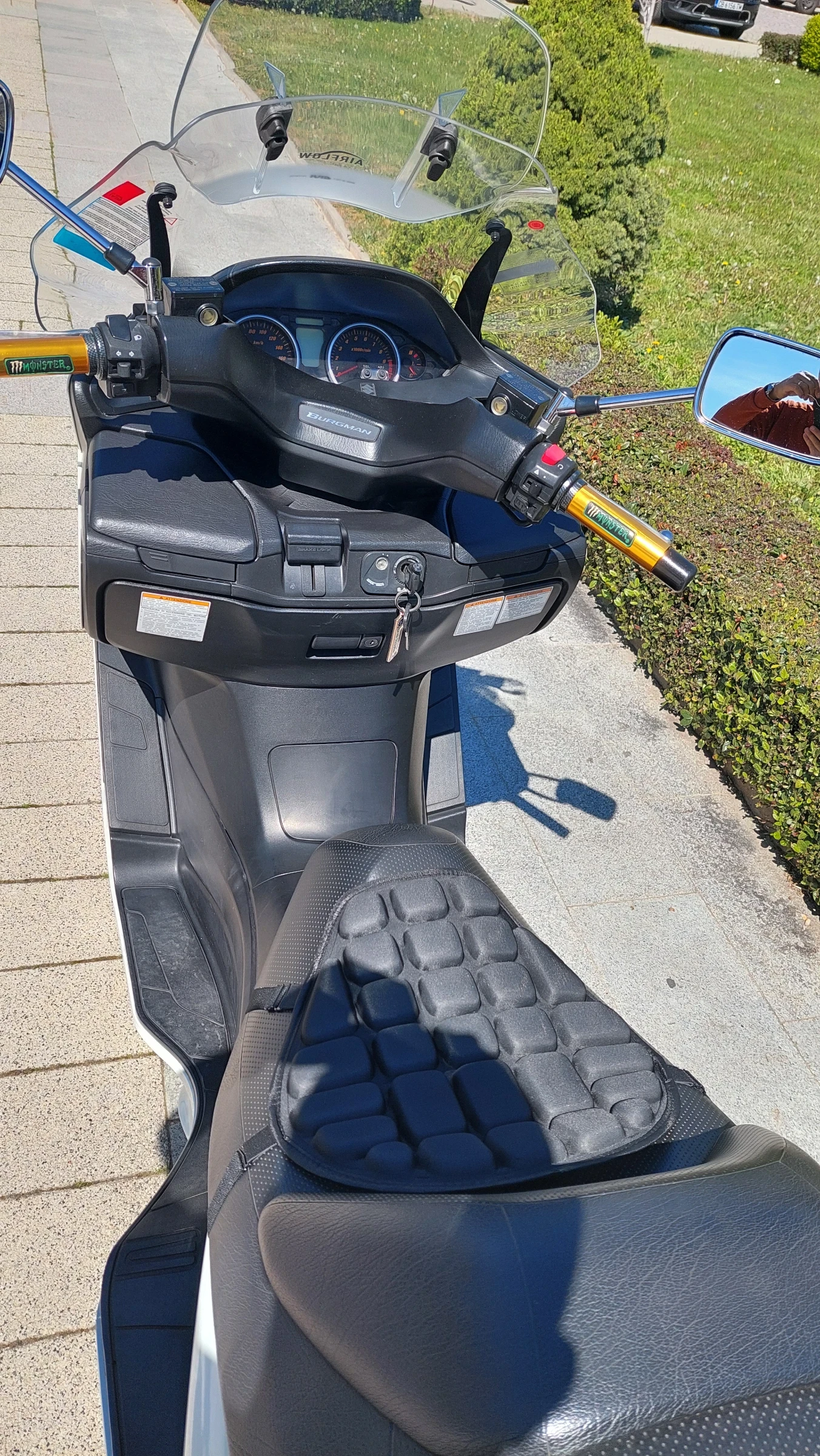 Suzuki Burgman 400, снимка 12 - Мотоциклети и мототехника - 54382902