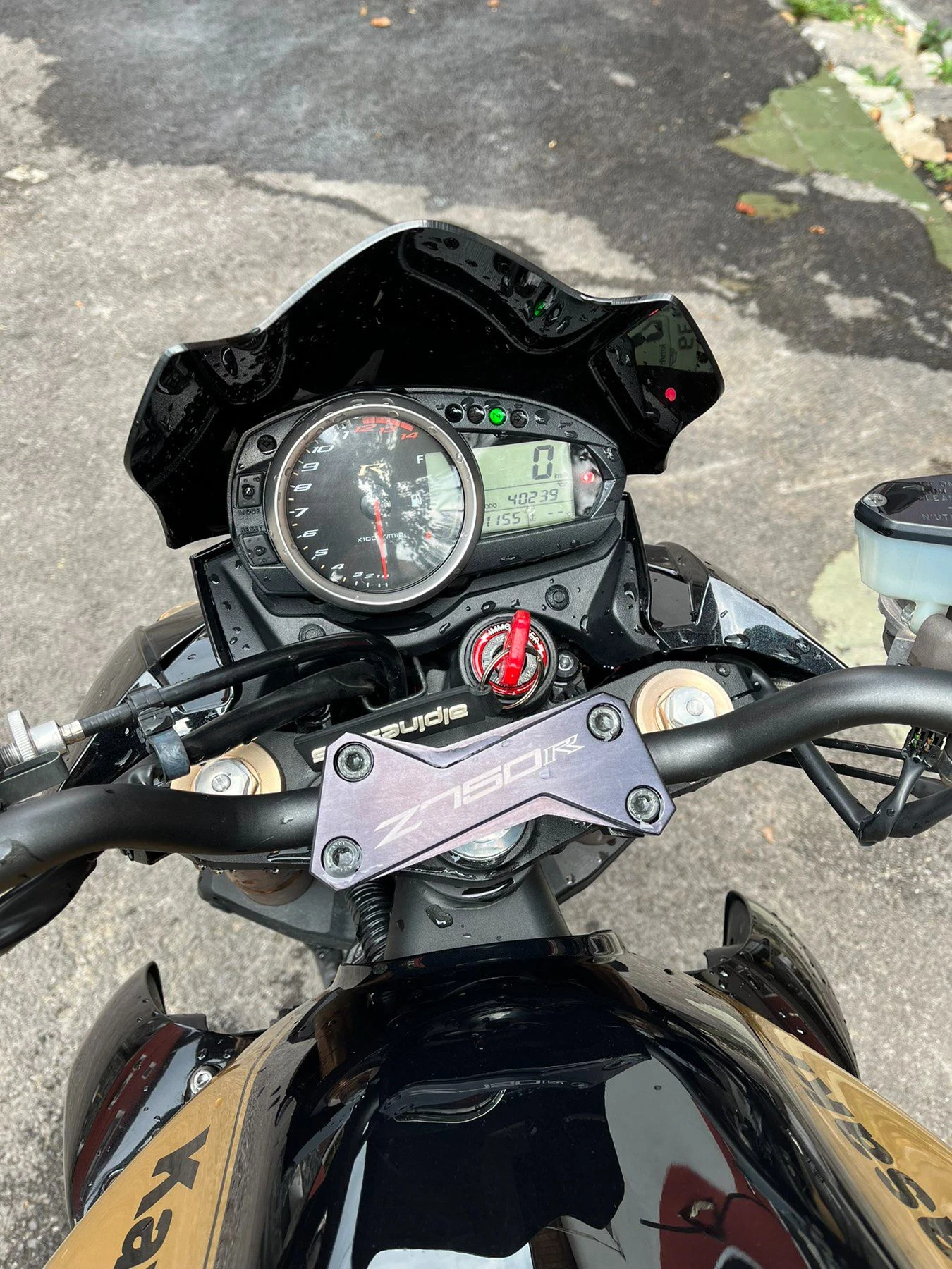 Kawasaki Z 750 R, снимка 9 - Мотоциклети и мототехника - 56155766