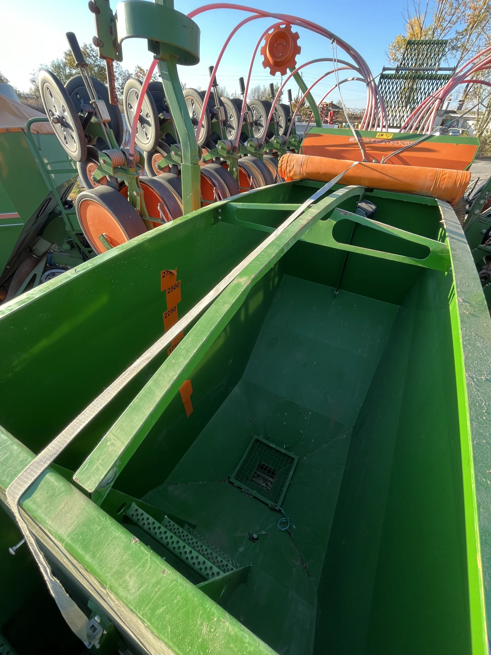 Сеялка Amazone EDX 6000TC, снимка 7 - Селскостопанска техника - 54949276