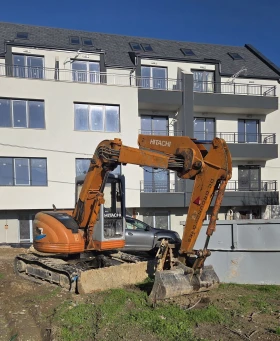 Багер Hitachi EX75UR, снимка 3