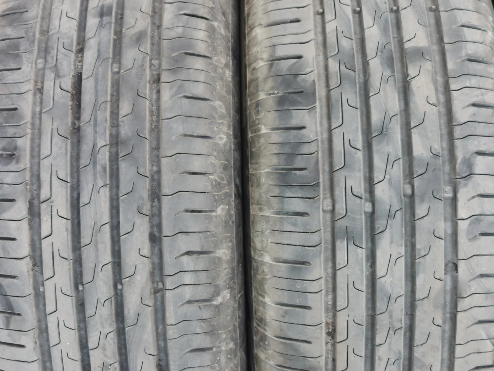 Гуми Летни 215/55R17, снимка 4 - Гуми и джанти - 55122467