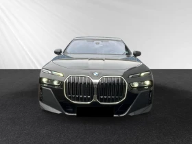 BMW 740 d/xDrive/M-SPORT/ICONIC GLOW/SKY LOUNGE/B&W/HEADUP, снимка 2