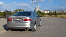 Honda Accord 2.4i Executive Facelift, снимка 3