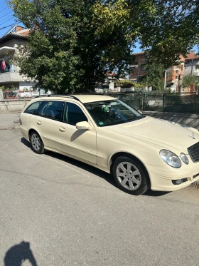 Mercedes-Benz E 200, снимка 3