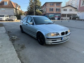     BMW 318     