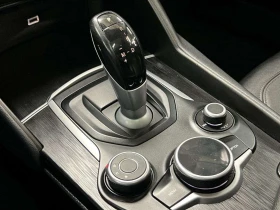 Alfa Romeo Giulia * 2.0 Turbo 16V Ti Sport AWD * 8ZF * CARFAX *  | Mobile.bg � ����� ������ 17