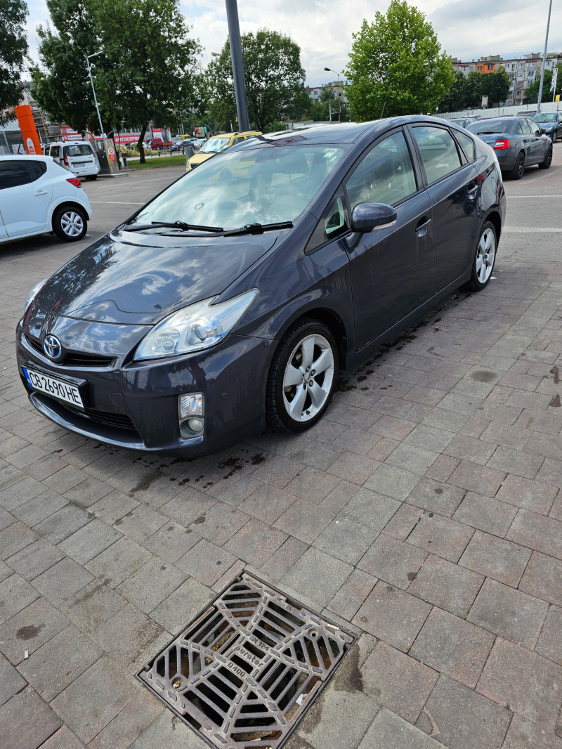 Toyota Prius, снимка 1 - Автомобили и джипове - 46427806