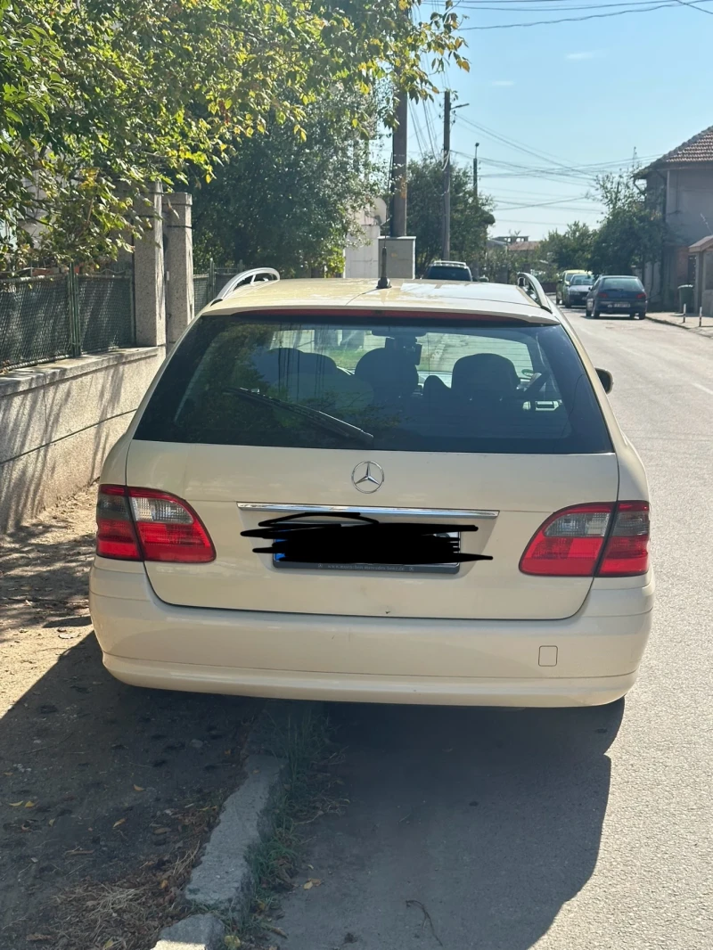 Mercedes-Benz E 200, снимка 4 - Автомобили и джипове - 47291901