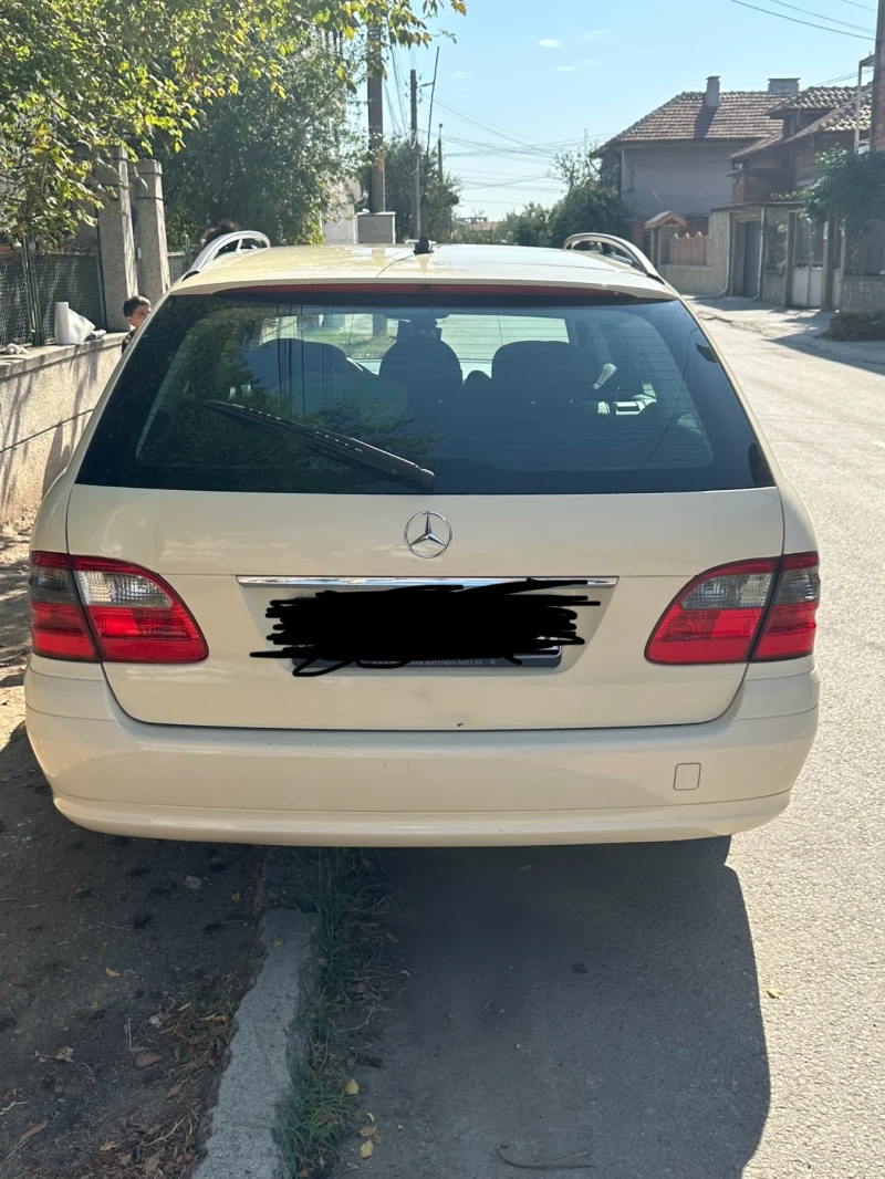 Mercedes-Benz E 200, снимка 5 - Автомобили и джипове - 47291901