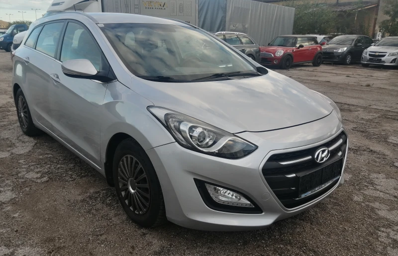 Hyundai I30 1.6 CRDI Evro 6 FACE, снимка 3 - Автомобили и джипове - 47526746