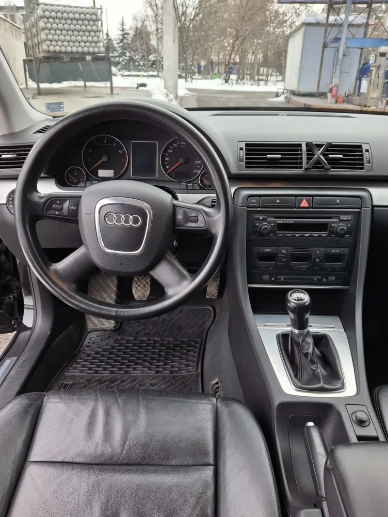 Audi A4, снимка 6 - Автомобили и джипове - 48690477