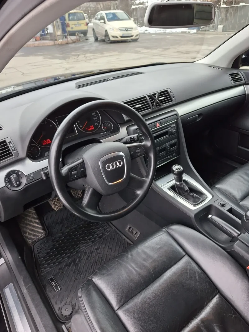 Audi A4, снимка 7 - Автомобили и джипове - 48690477