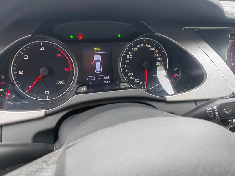 Audi A4 2.0 TDI, снимка 8 - Автомобили и джипове - 50314631