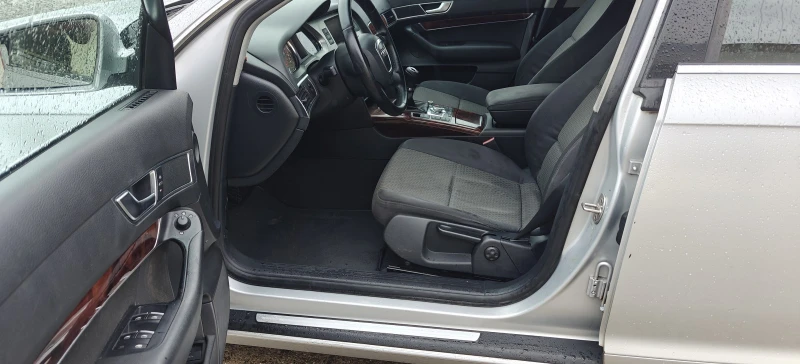 Audi A6 Седан2.0Д-Ръчка, снимка 10 - Автомобили и джипове - 52319224