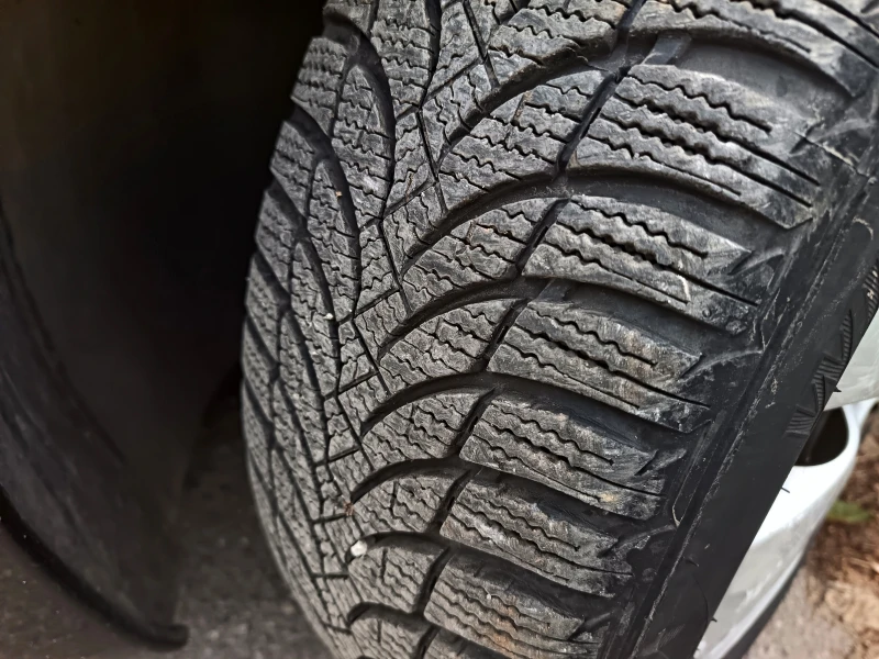 Peugeot 207 Station Wagon EURO 5, снимка 5 - Автомобили и джипове - 52891754