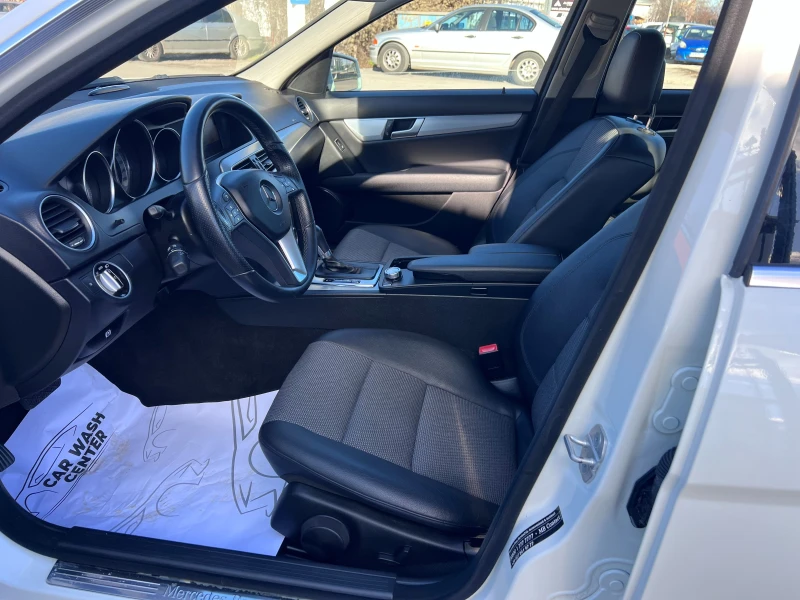 Mercedes-Benz C 220 D FACELIFT AMG ПАНОРАМА АВТОМАТ НАВИ КОЖА ТОП , снимка 7 - Автомобили и джипове - 52944002