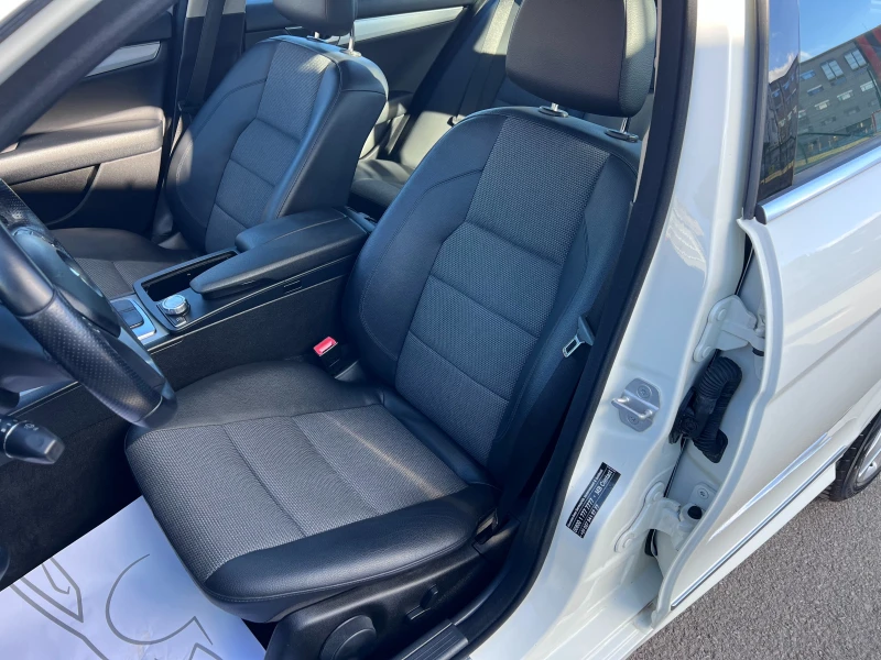 Mercedes-Benz C 220 D FACELIFT AMG ПАНОРАМА АВТОМАТ НАВИ КОЖА ТОП , снимка 9 - Автомобили и джипове - 52944002