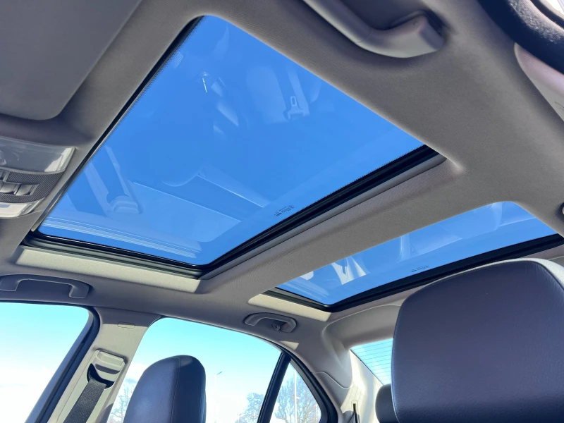 Mercedes-Benz C 220 D FACELIFT AMG ПАНОРАМА АВТОМАТ НАВИ КОЖА ТОП , снимка 10 - Автомобили и джипове - 52944002