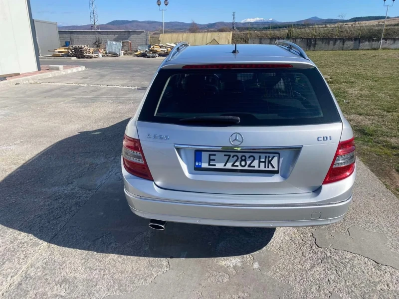 Mercedes-Benz C 220 2.2, снимка 6 - Автомобили и джипове - 52976467