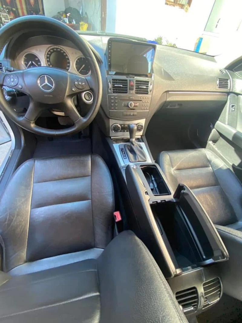 Mercedes-Benz C 220 2.2, снимка 13 - Автомобили и джипове - 52976467